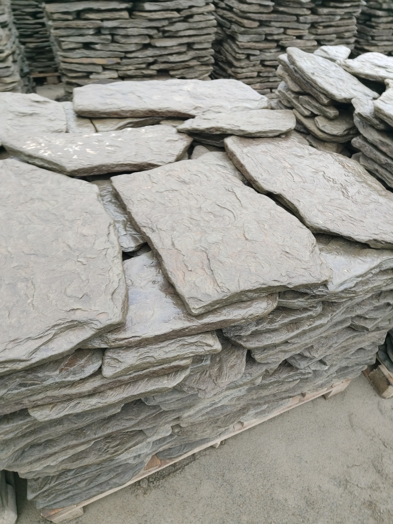 Плитняк дракон серо-зелёный галтованный