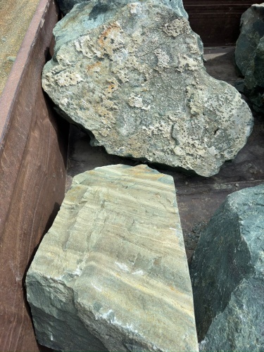 Ландшафтные глыбы зелёные 200-500 килограмм купить в Костромской области