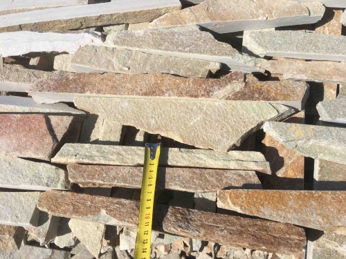 Горбушка златолит золотистый для облицовки купить в Костромской области