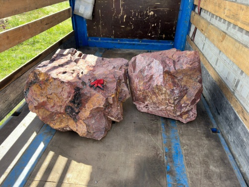 Ландшафтные глыбы красно-фиолетовые 200-1000 килограмм купить в Костромской области