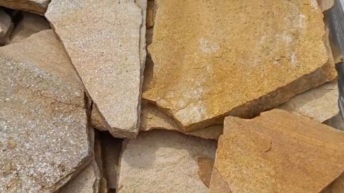 Плитняк златолит жёлтый для цоколя купить в Костромской области