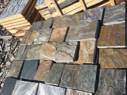 Плитка пилёная златолит Уральский для цоколя, отмостки купить в Костромской области