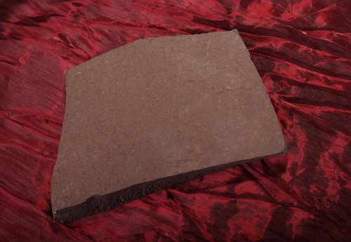 Плитняк лемезит бордовый для цоколя 1,5-2 см купить в Костромской области