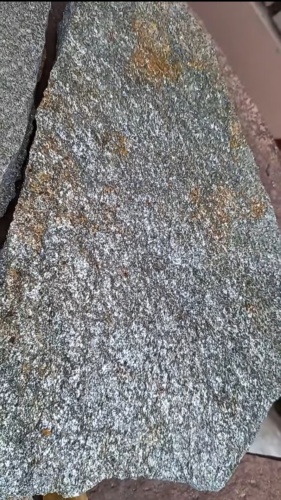 Плитняк златолит серебристый для цоколя, отмостки купить в Костромской области