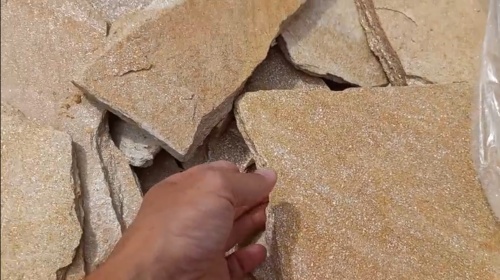 Плитняк златолит жёлтый золотистый для отмостки купить в Костромской области