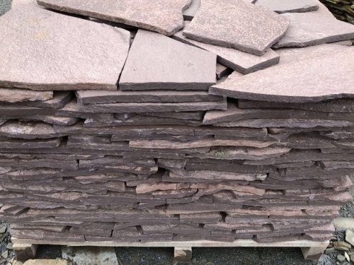 Плитняк лемезит бордовый для облицовки цоколя 20-25 мм  купить в Костромской области