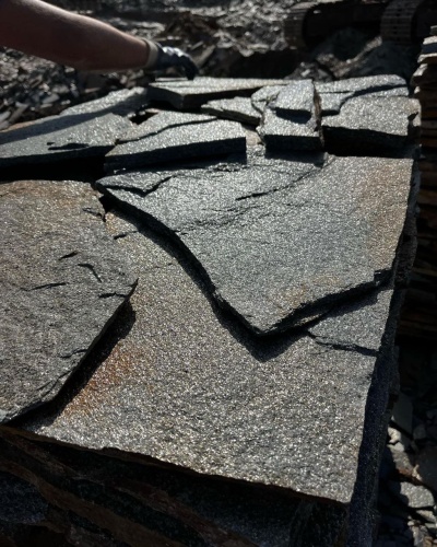 Плитняк златолит серебристый для фасада купить в Костромской области